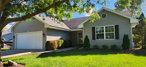 Photo of 1132 Eastbrook Dr, Burlington, WI 53105 (MLS # 1979499)
