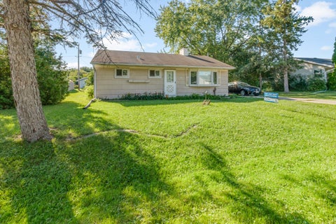 Photo of 7227 S 37 Pl, Franklin, WI 53132 (MLS # 1980247)
