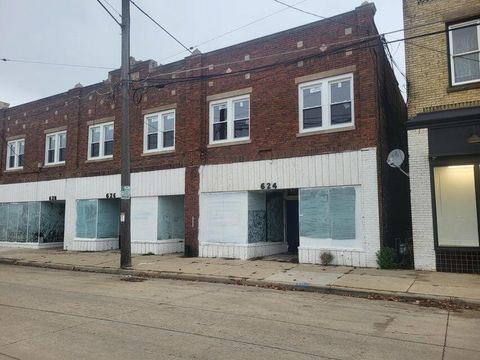 Photo of 624 High St, Racine, WI 53402 (MLS # 1954753)