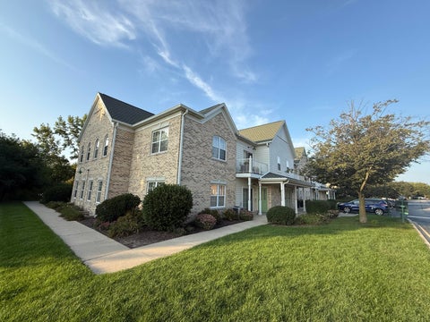 Photo of 2740 Northview Rd, Waukesha, WI 53188 (MLS # 1982388)