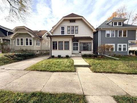 Photo of 1841 N 56th St, Milwaukee, WI 53208 (MLS # 1943451)