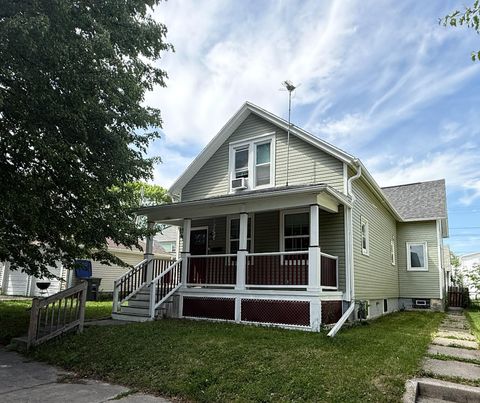 Photo of 1244 Trimberger Ct, Sheboygan, WI 53081 (MLS # 1966035)