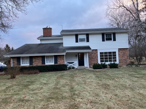 Photo of 8111 W Sunnyvale Rd, Mequon, WI 53097 (MLS # 1904025)