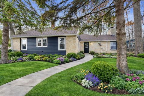 Photo of W156N8813 Pilgrim Rd, Menomonee Falls, WI 53051 (MLS # 1946010)