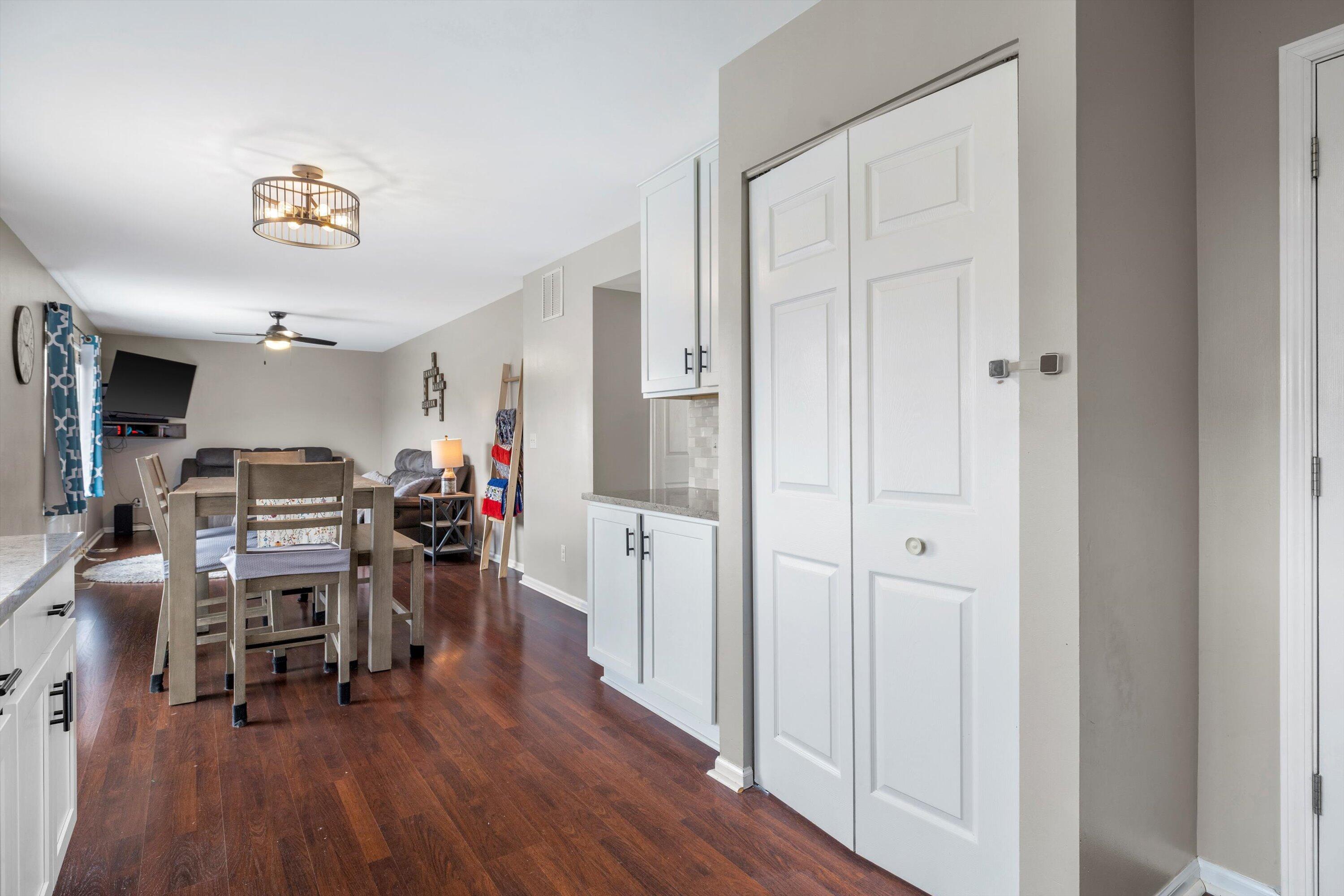 Kenosha, Wisconsin 53142, United States, 3 Bedrooms Bedrooms, ,3 BathroomsBathrooms,Residential,Pending,106799