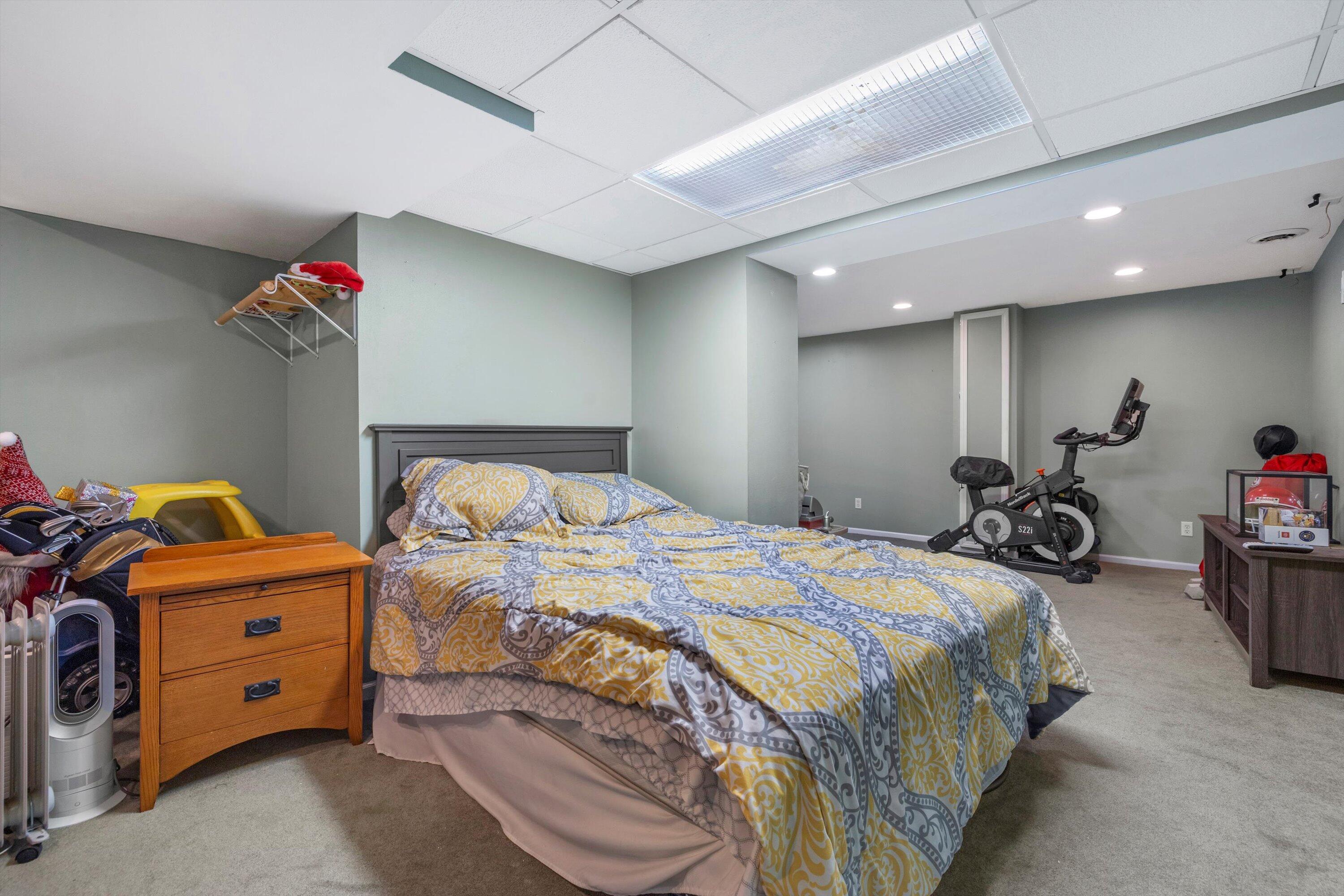 Kenosha, Wisconsin 53142, United States, 3 Bedrooms Bedrooms, ,3 BathroomsBathrooms,Residential,Pending,106799