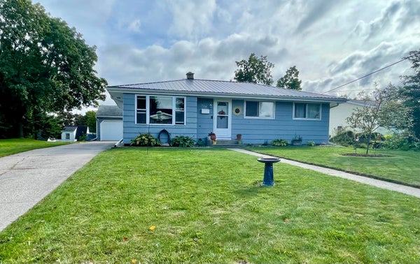 339 SPRING ST, SHEBOYGAN FALLS, WI 53085 - Image b7bd81277ed412c87e39fdaa2e31424b/3640779489