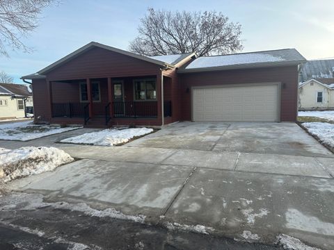 Photo of 1223 9th St S, La Crosse, WI 54601 (MLS # 1945711)