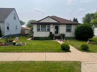 Photo of 1311 Marion Ave, South Milwaukee, WI 53172 (MLS # 1924207)