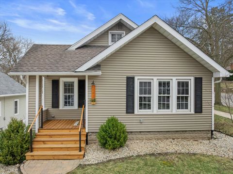 Photo of 241 S Charles St, Waukesha, WI 53186 (MLS # 1955462)