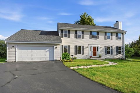 Photo of 855 Ulao Rd, Grafton, WI 53024 (MLS # 1968160)