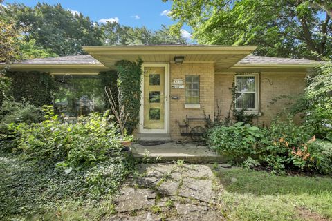 Photo of N87W15717 Kenwood Blvd, Menomonee Falls, WI 53051 (MLS # 1933724)