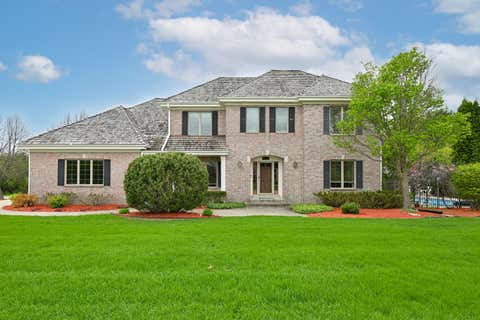 Photo of 17155 Vanderbilt St, Brookfield, WI 53005 (MLS # 1974545)