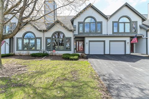 Photo of S75W17663 Harbor Cir, Muskego, WI 53150 (MLS # 1959211)