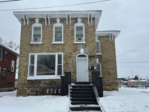 Photo of 932 Peck Ave, Racine, WI 53404 (MLS # 1945024)