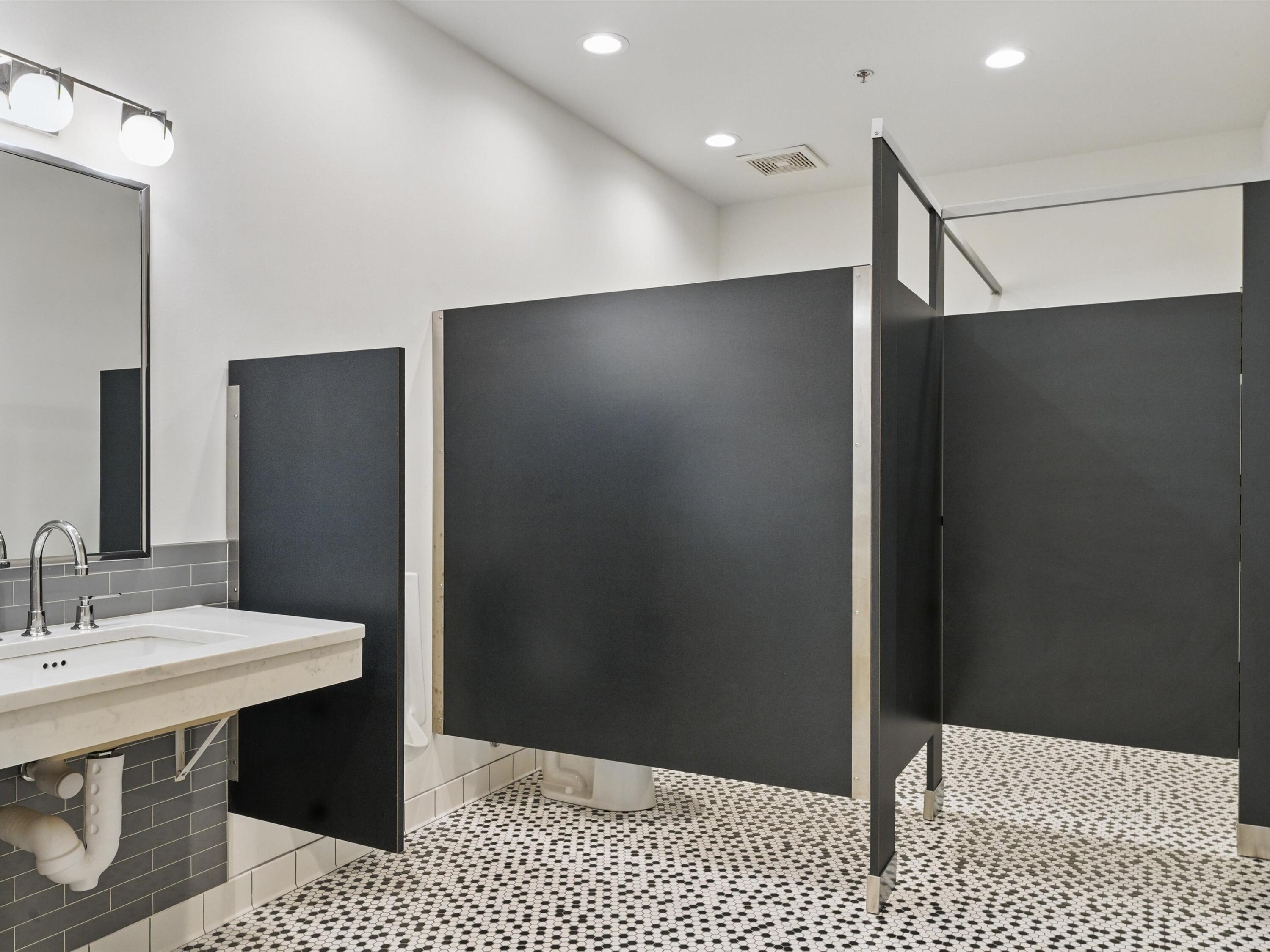 Manitowoc, Wisconsin 54220, United States, ,Residential,Active,136330