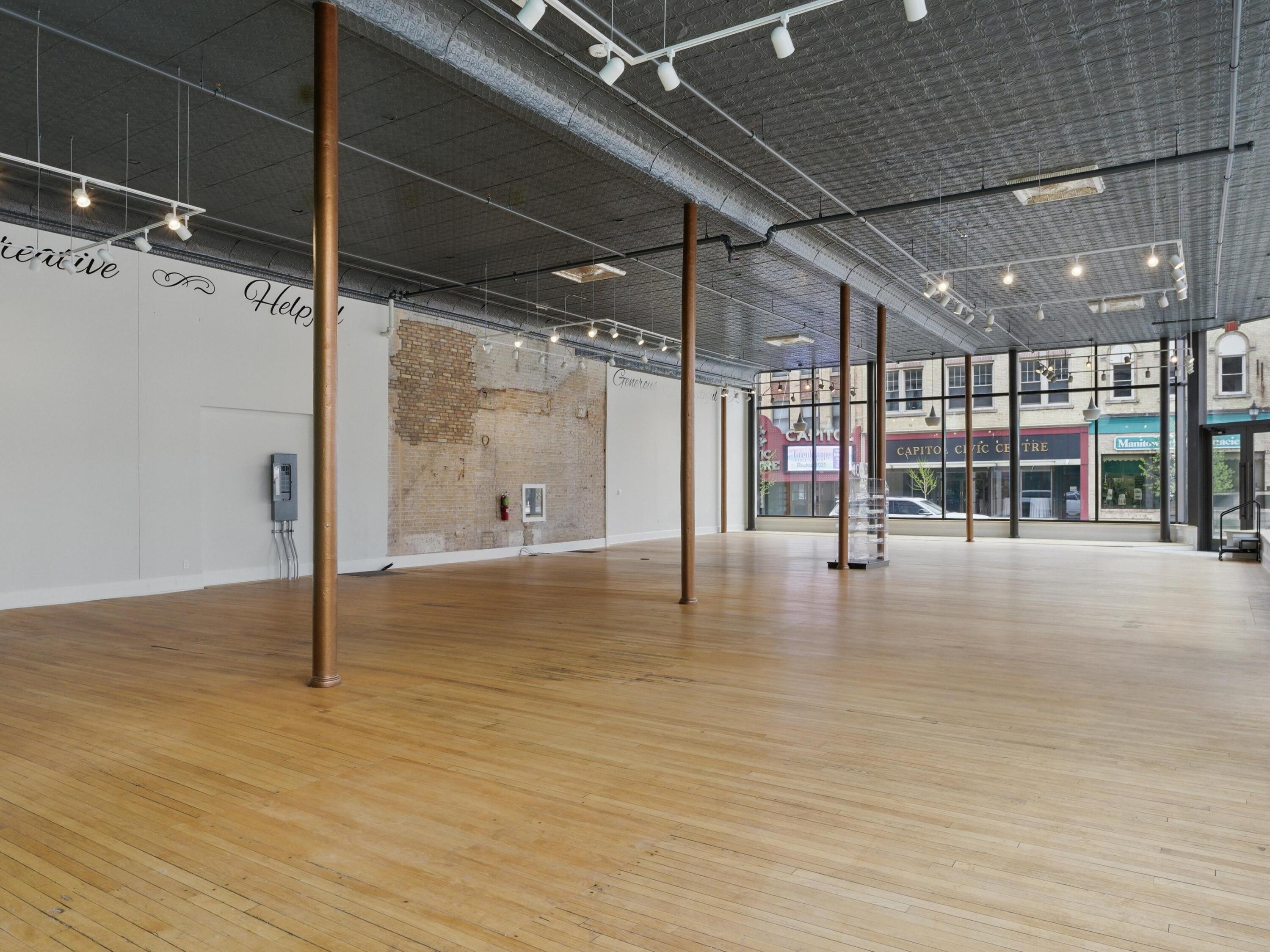 Manitowoc, Wisconsin 54220, United States, ,Residential,Active,136330