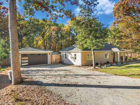 Photo of W3887 Gum Ct, Geneva, WI 53147 (MLS # 1941075) Photo of W3887 Gum Ct, Geneva, WI 53147 (MLS # 1941075)