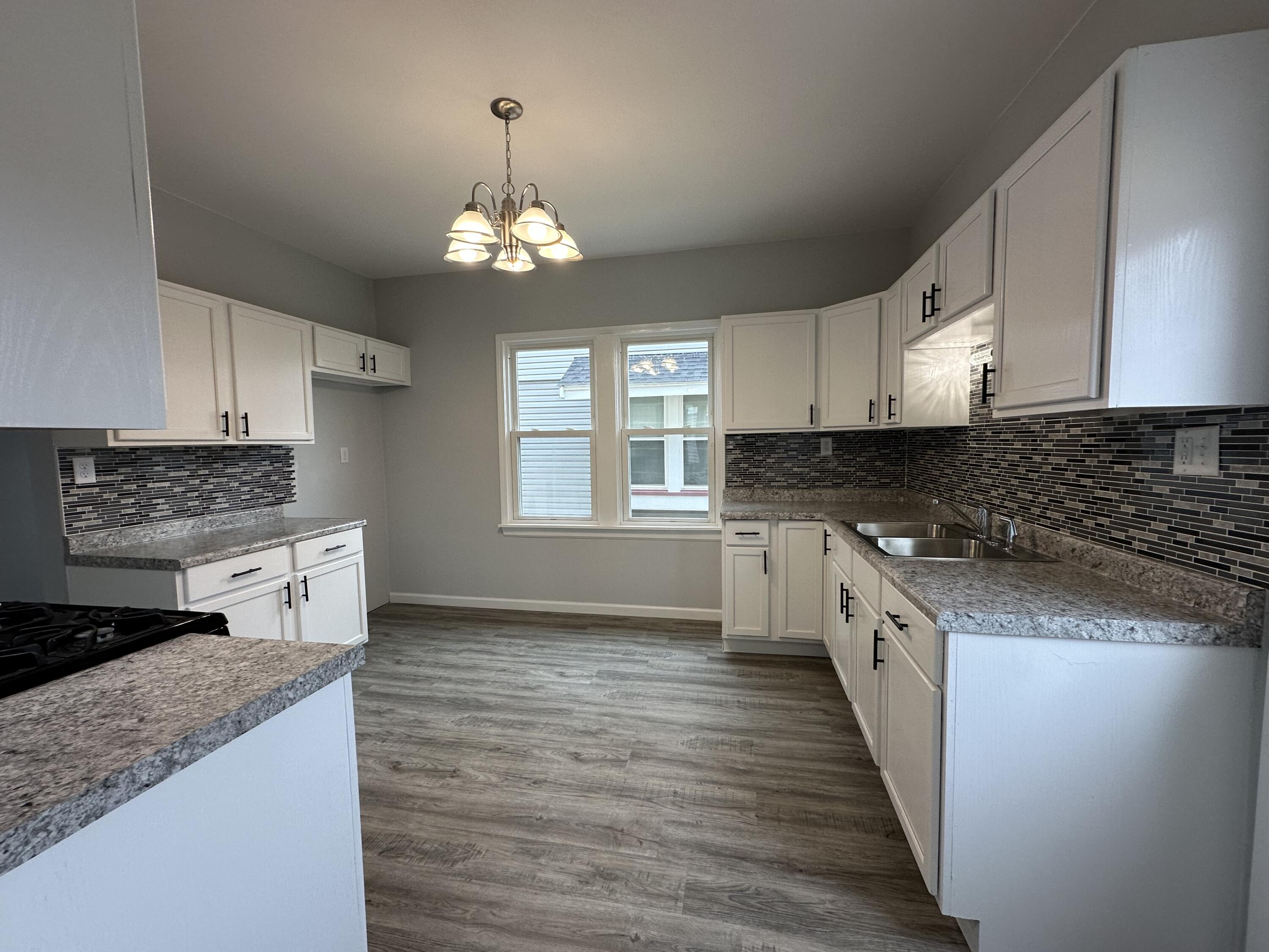 Kenosha, Wisconsin 53143, United States, 4 Bedrooms Bedrooms, ,3 BathroomsBathrooms,Residential,Active,81111