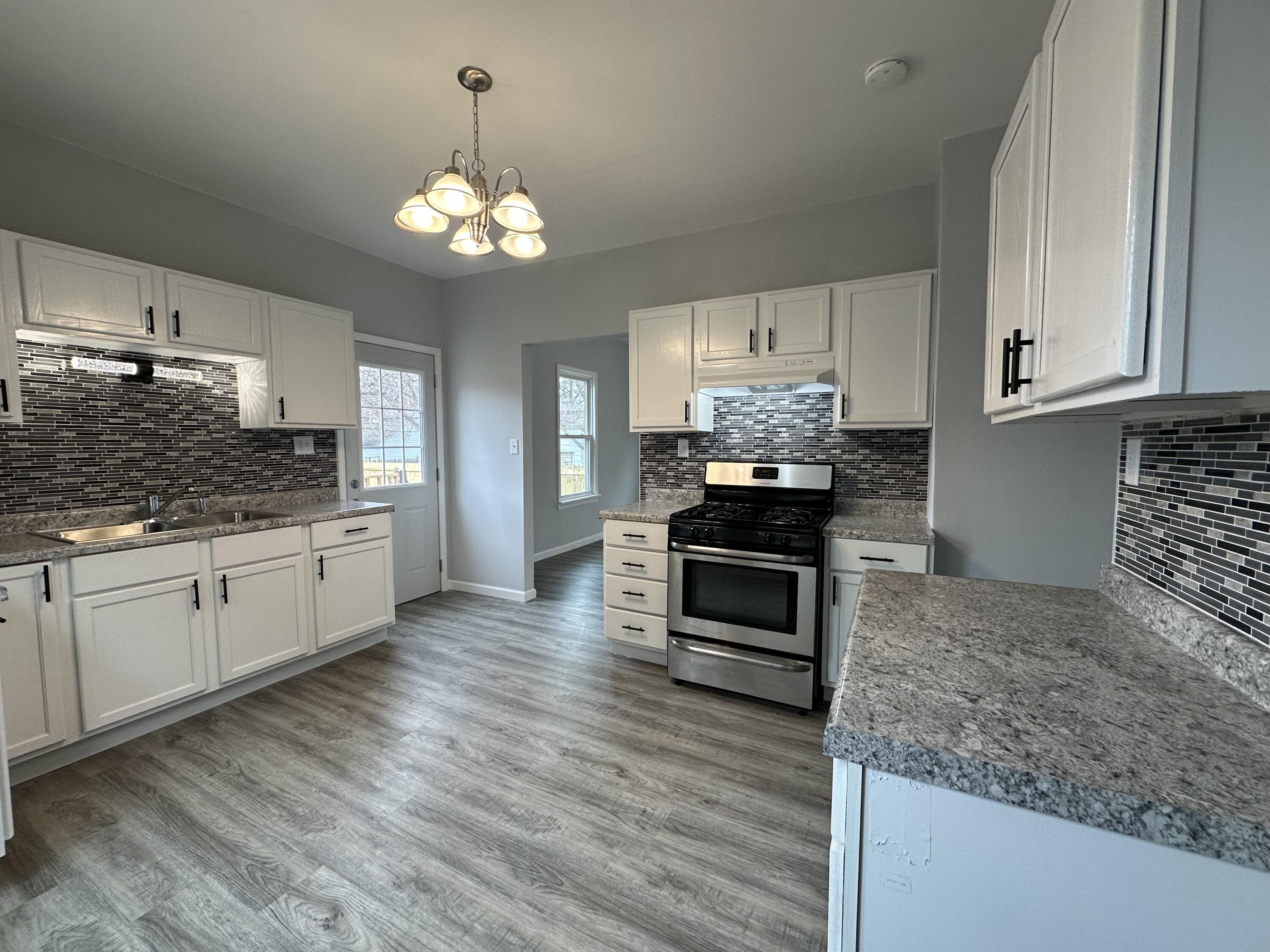 Kenosha, Wisconsin 53143, United States, 4 Bedrooms Bedrooms, ,3 BathroomsBathrooms,Residential,Active,81111