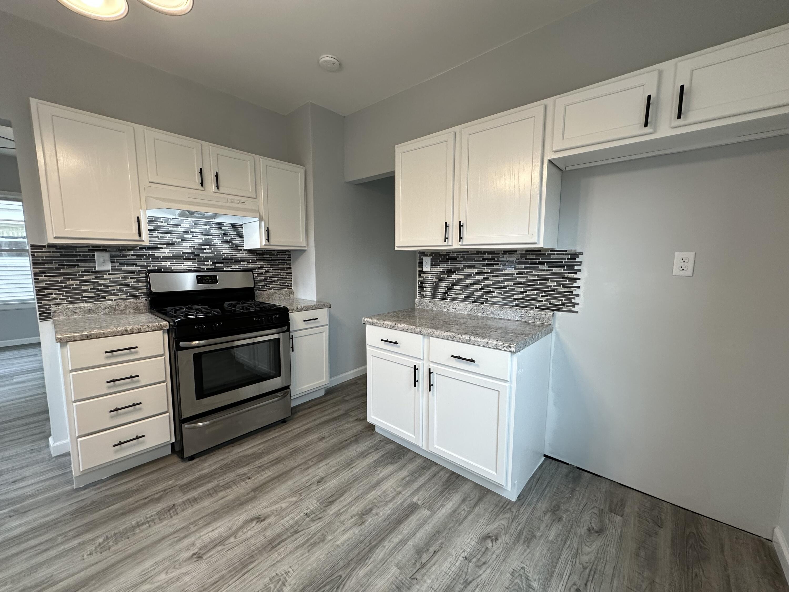 Kenosha, Wisconsin 53143, United States, 4 Bedrooms Bedrooms, ,3 BathroomsBathrooms,Residential,Active,81111