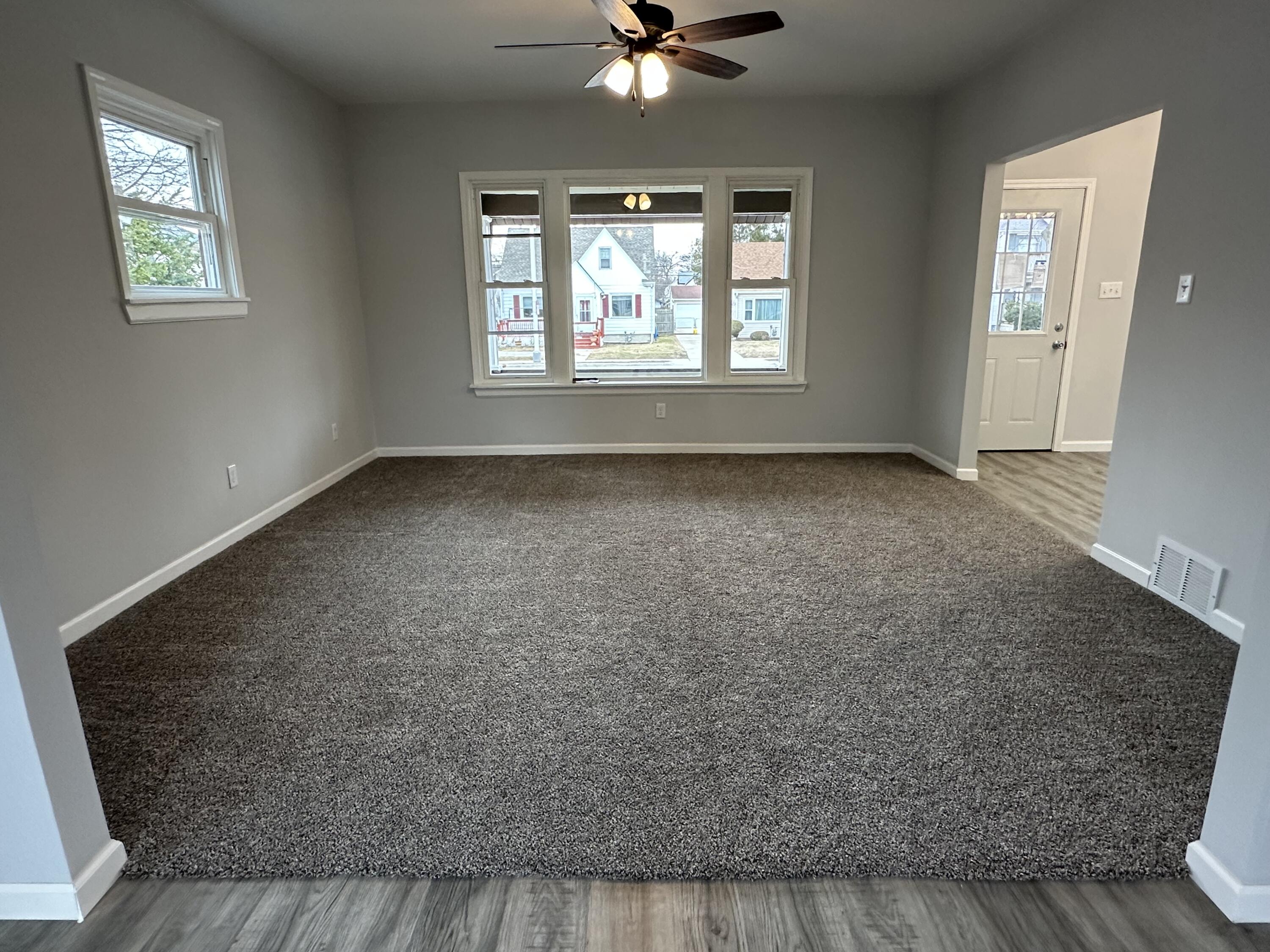 Kenosha, Wisconsin 53143, United States, 4 Bedrooms Bedrooms, ,3 BathroomsBathrooms,Residential,Active,81111