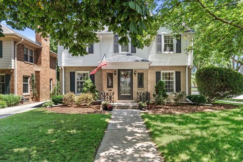 Photo of 2504 N 90th St, Wauwatosa, WI 53226 (MLS # 1970406)