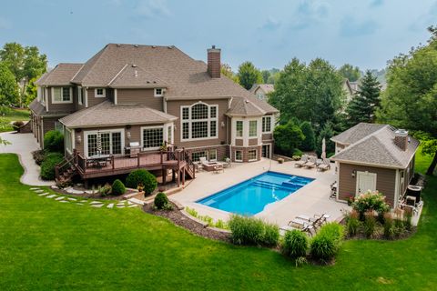 Photo of W210N5415 Carters Crossing Cir, Menomonee Falls, WI 53051 (MLS # 1961694)