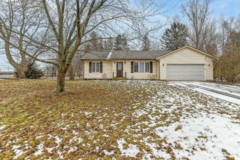 Photo of 38811 91st St, Kenosha, WI 53105 (MLS # 1946548)