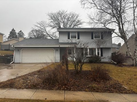 Photo of 503 Partridge Ct, Pewaukee, WI 53072 (MLS # 1952841)