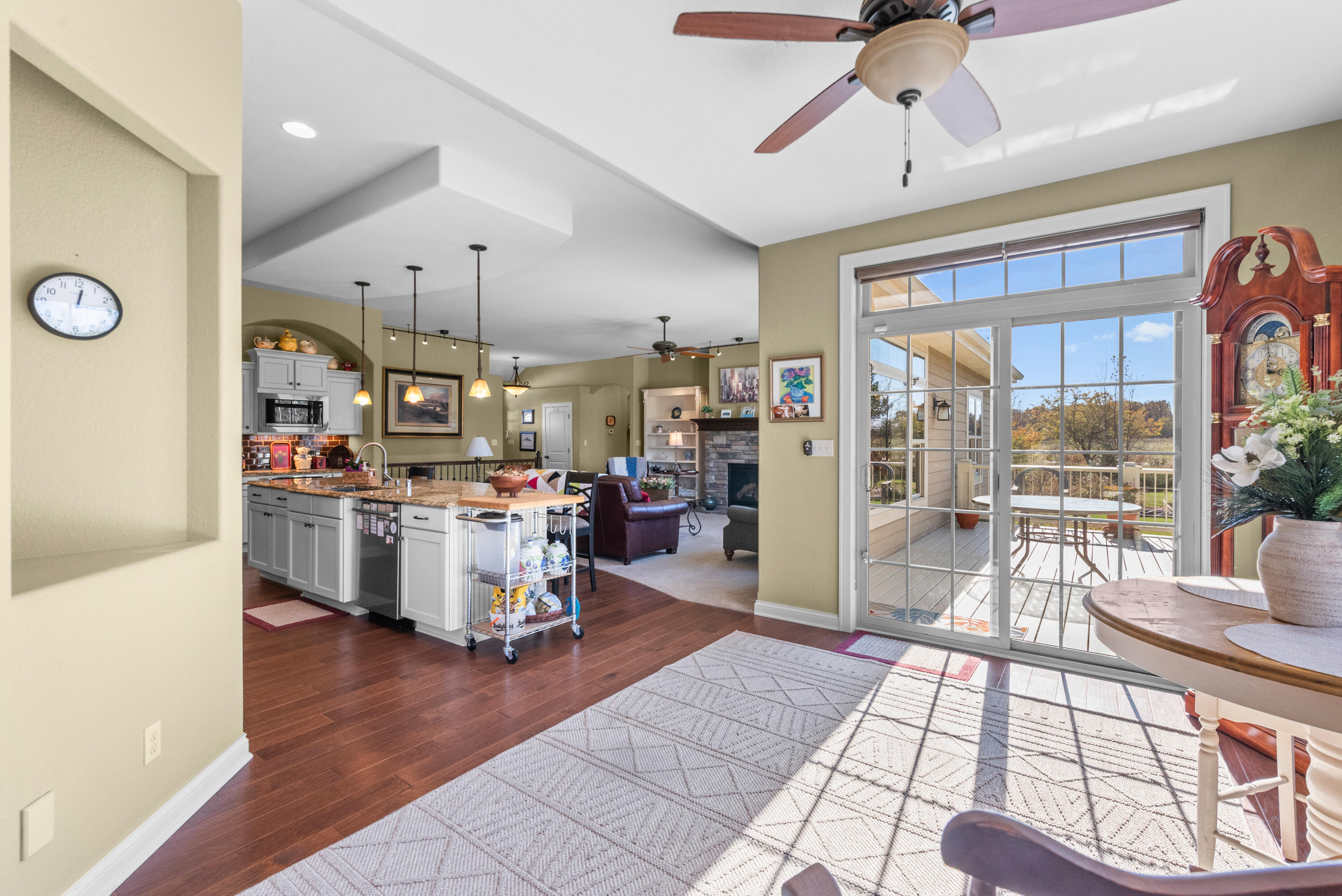 Cedarburg, Wisconsin 53012, United States, 2 Bedrooms Bedrooms, ,3 BathroomsBathrooms,Residential,Active,240900