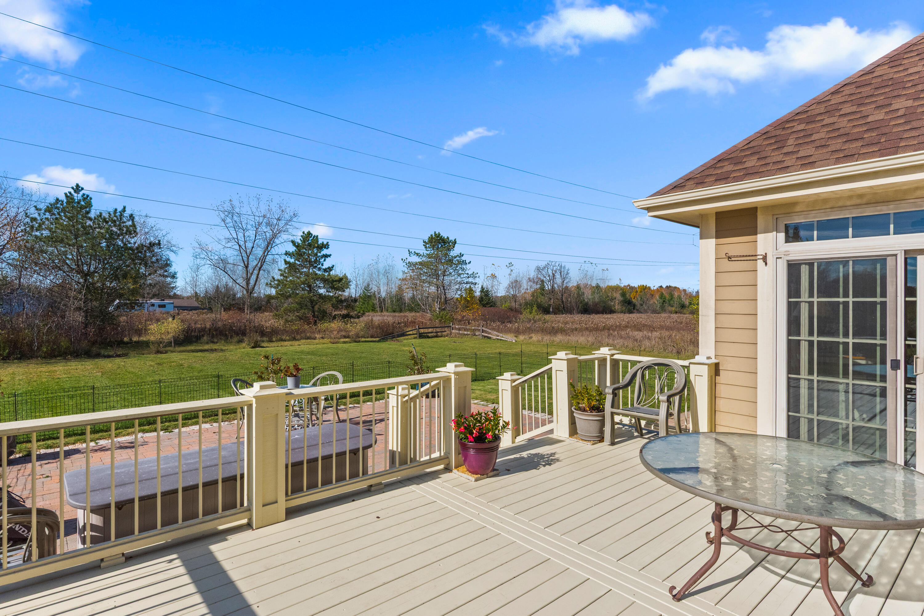 Cedarburg, Wisconsin 53012, United States, 2 Bedrooms Bedrooms, ,3 BathroomsBathrooms,Residential,Active,240900