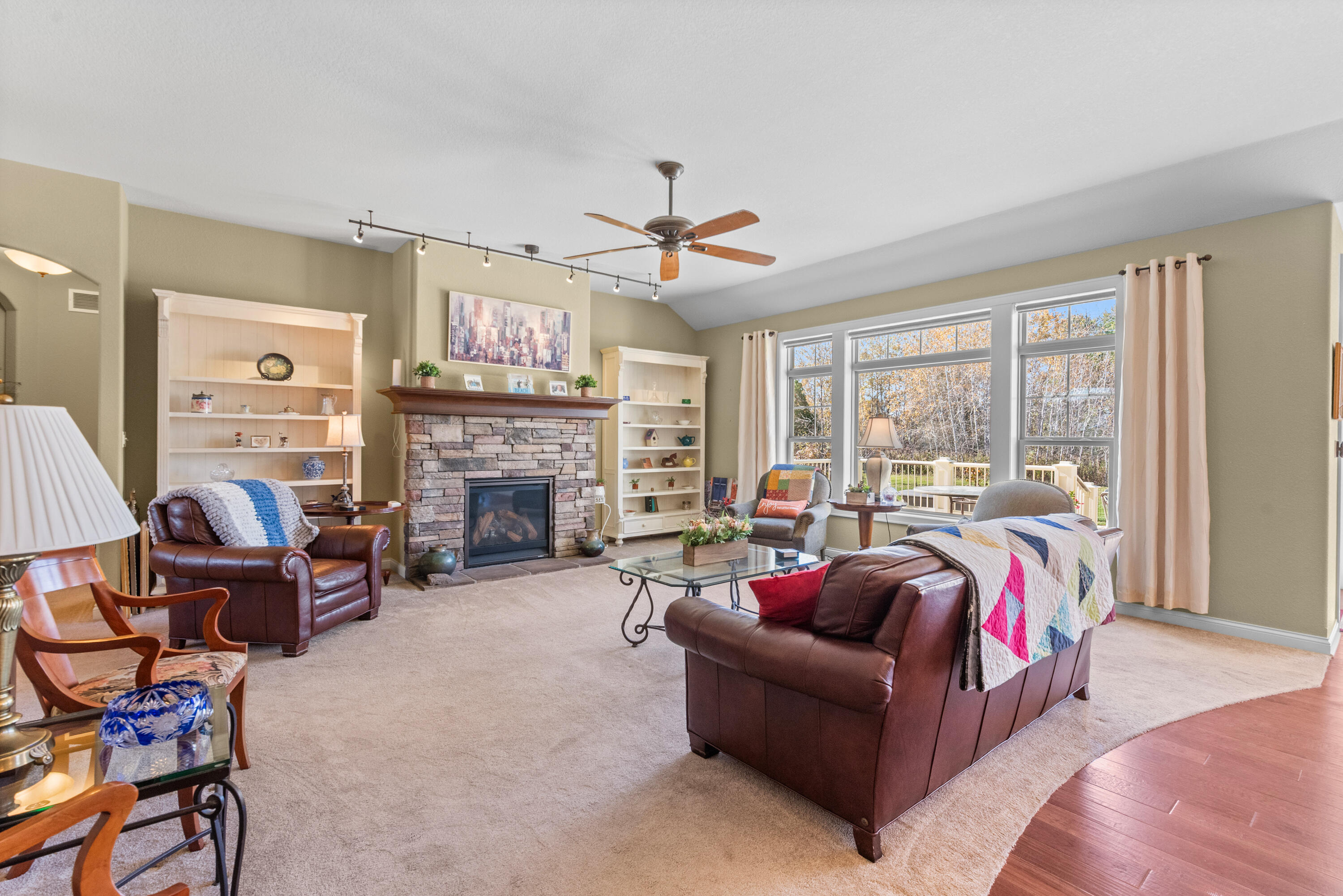 Cedarburg, Wisconsin 53012, United States, 2 Bedrooms Bedrooms, ,3 BathroomsBathrooms,Residential,Active,240900