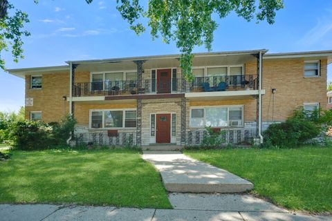 Photo of 4701 N 52nd St, Milwaukee, WI 53218 (MLS # 1967020)
