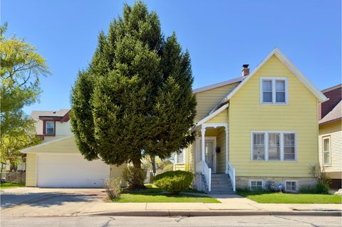 Photo of 2111 N Holton St, Milwaukee, WI 53212 (MLS # 1959131)