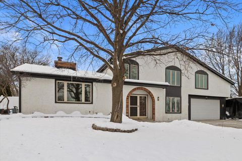 Photo of 8100 W Imperial Dr, Franklin, WI 53132 (MLS # 1944831)