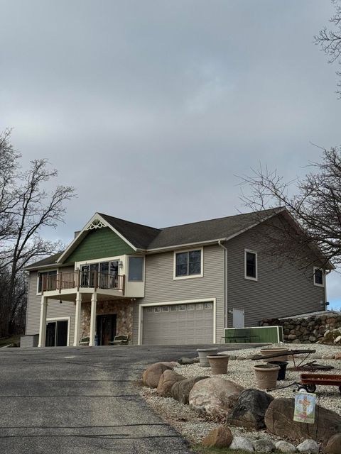 Photo of W360S10139 Markham Rd, Eagle, WI 53119 (MLS # 1956355)