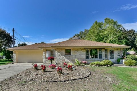 Photo of 7806 W Dakota St, West Allis, WI 53219 (MLS # 1936685)