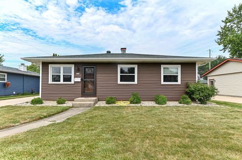 Photo of 8524 19th Ave, Kenosha, WI 53143 (MLS # 1972573)