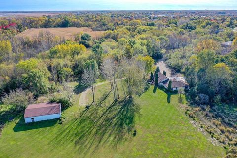Photo of W179S8246 Pioneer Dr, Muskego, WI 53150 (MLS # 1940863)