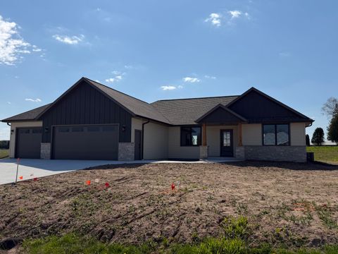 Photo of 3518 Parkside Dr, Sheboygan, WI 53083 (MLS # 1964129)