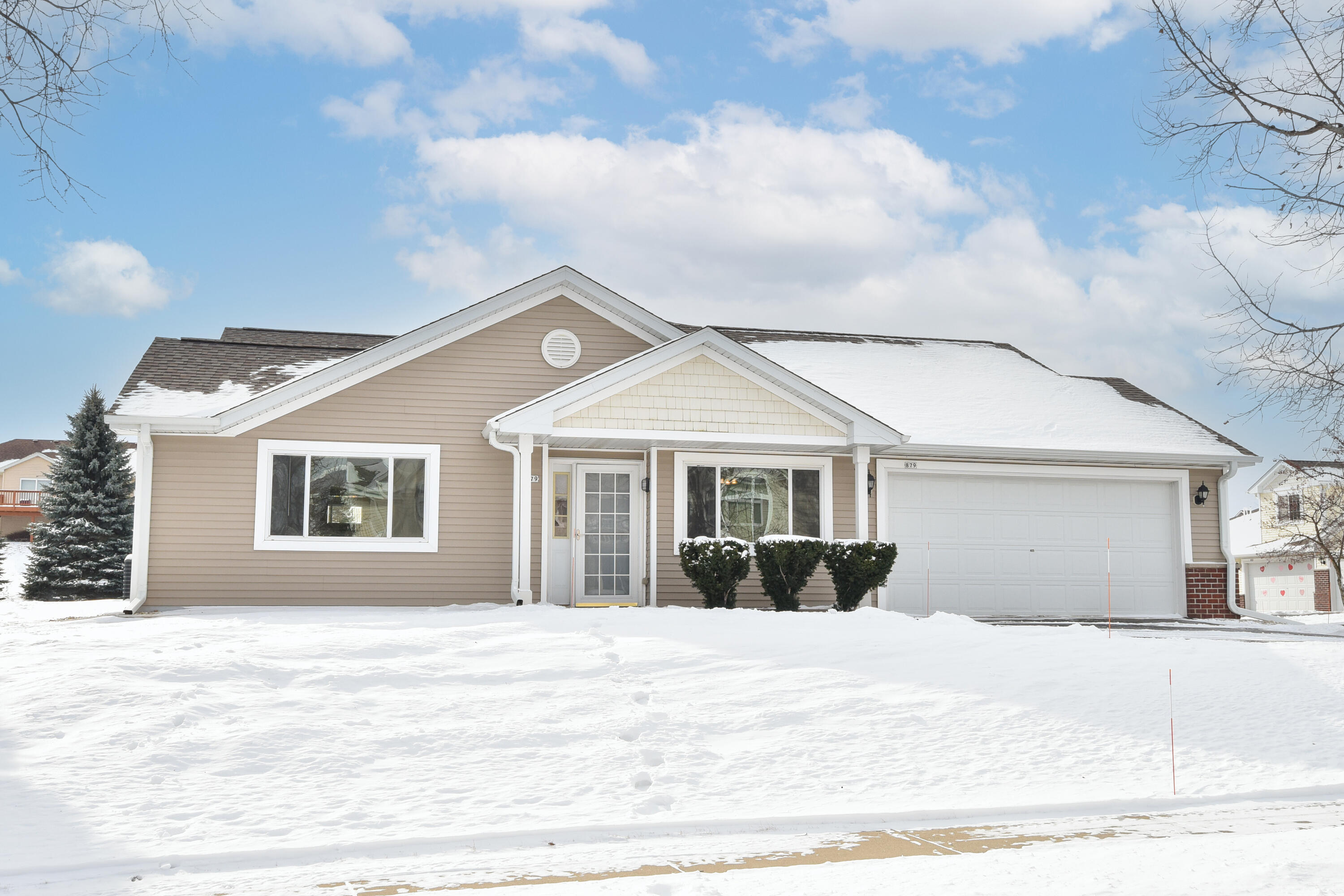 Port Washington, Wisconsin 53074, United States, 2 Bedrooms Bedrooms, ,2 BathroomsBathrooms,Residential,Active,3872