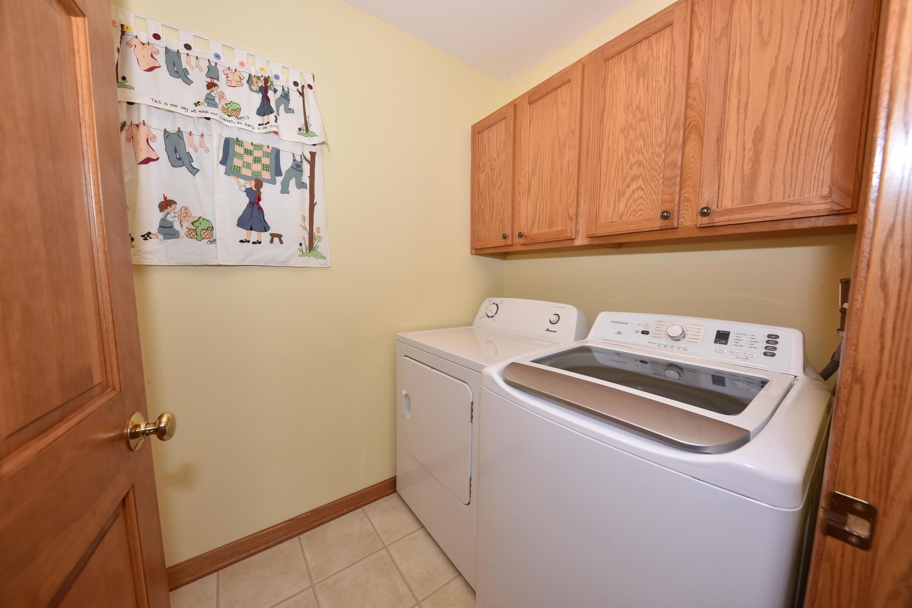 Port Washington, Wisconsin 53074, United States, 2 Bedrooms Bedrooms, ,2 BathroomsBathrooms,Residential,Active,3872