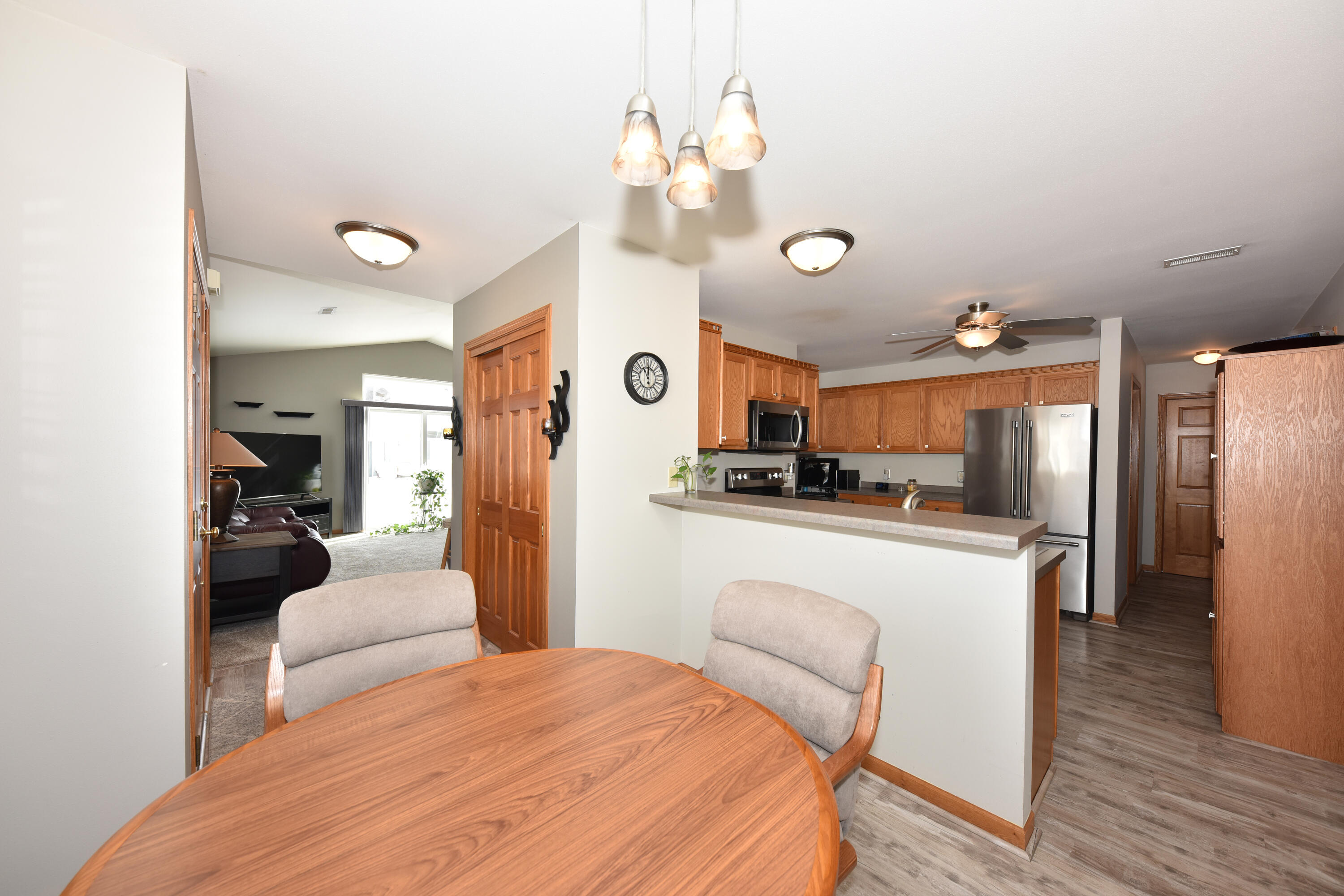 Port Washington, Wisconsin 53074, United States, 2 Bedrooms Bedrooms, ,2 BathroomsBathrooms,Residential,Active,3872