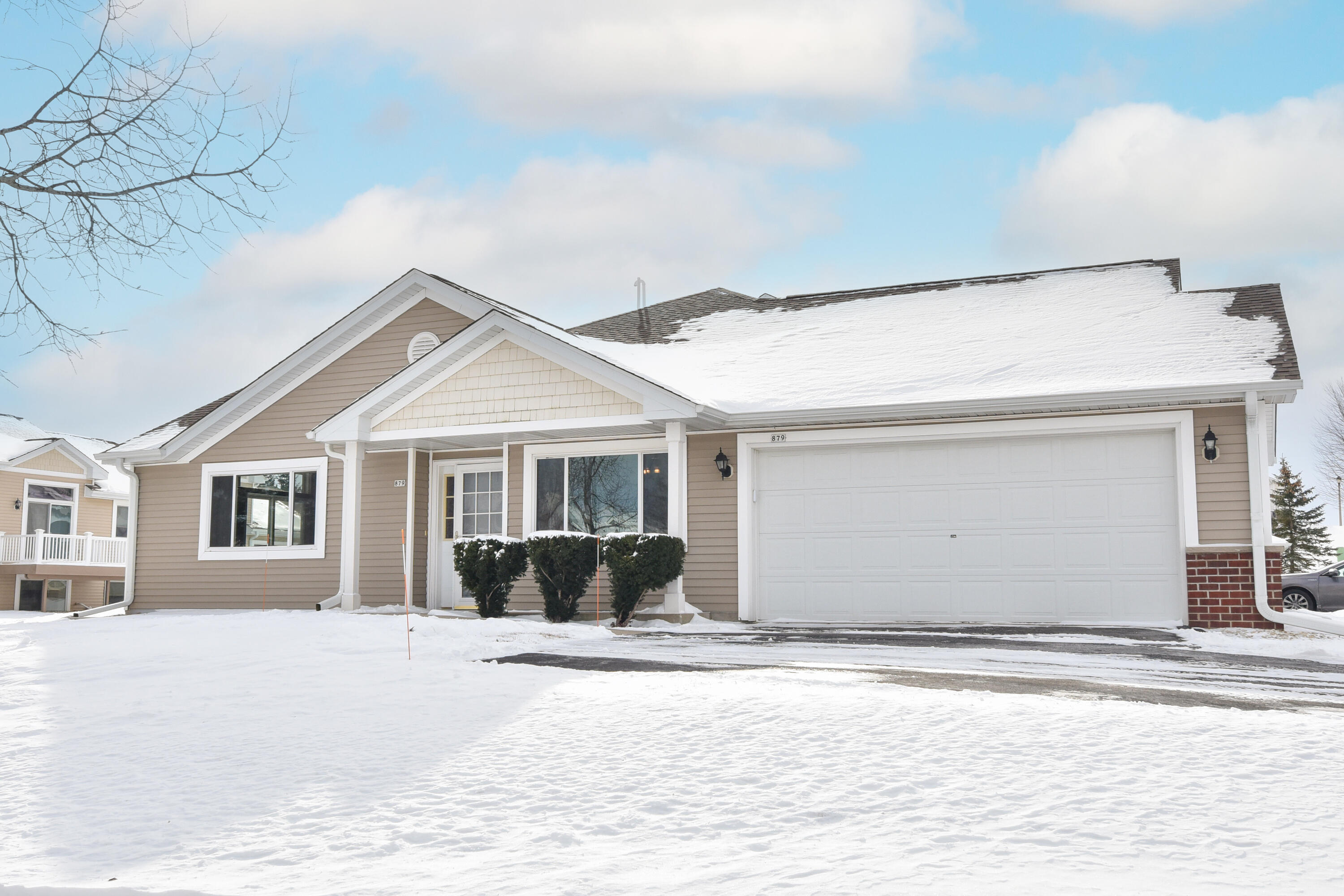 Port Washington, Wisconsin 53074, United States, 2 Bedrooms Bedrooms, ,2 BathroomsBathrooms,Residential,Active,3872