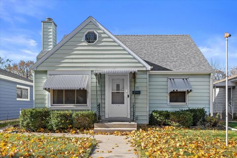 2129 S 107th St, West Allis, WI 53227 - #: 1941582