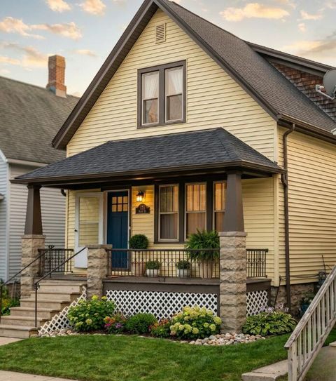 Photo of 2355 N 20th St, Milwaukee, WI 53206 (MLS # 1952322)