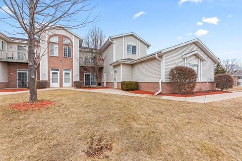 Photo of 1301 College Ave, South Milwaukee, WI 53172 (MLS # 1908289)