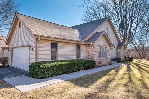 Photo of 6780 N Melissa Ct, Glendale, WI 53209 (MLS # 1953537)