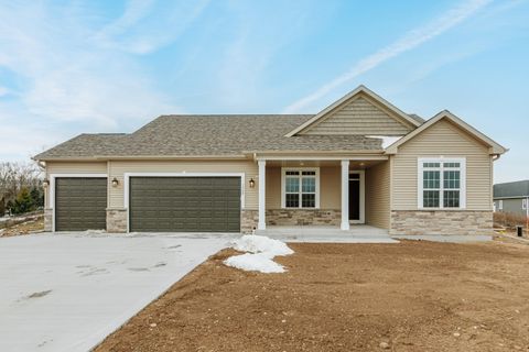 Photo of 1508 Mila Way, Burlington, WI 53105 (MLS # 1945718)